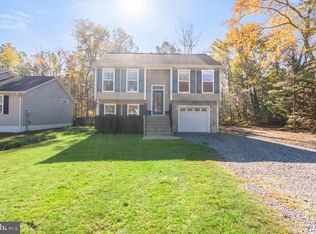 165 Greenway Dr, Colonial Beach, VA 22443