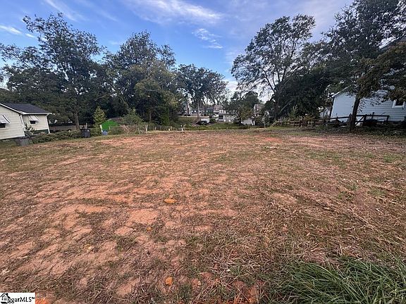 2nd image of 170 Otis St Lot 1