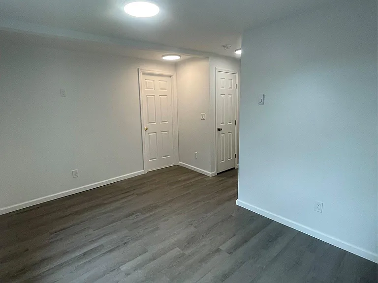653 Jersey Ave #C — Photo 10