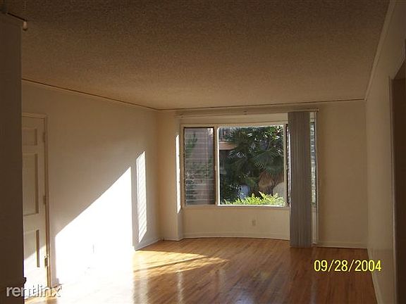 1 bdrm livrm window