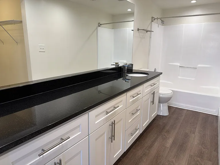 Wesley Townsend Apartments at Buckhead — Photo 59