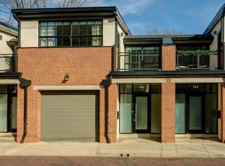 746 N Pearl St, Columbus, OH 43215