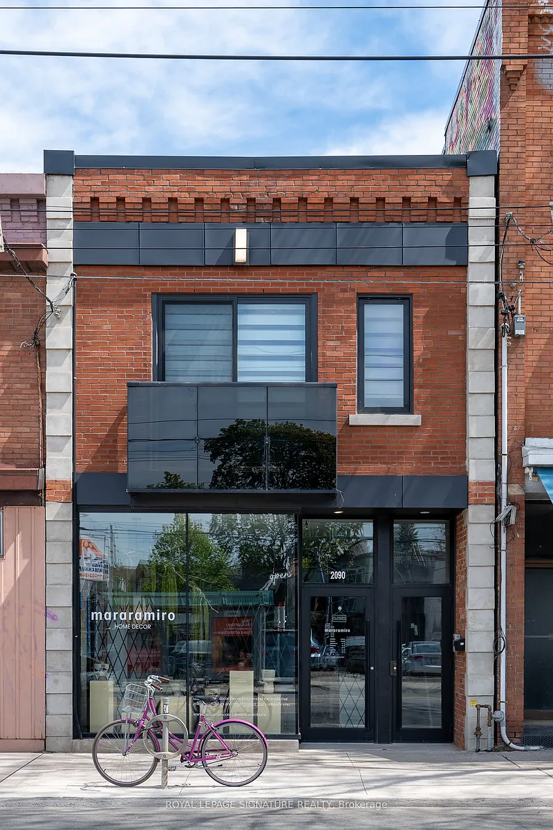 Building Photo - 2090 Dundas St W #1A