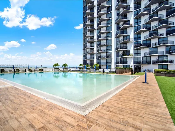 5300 Paseo Dr #1202, Doral, FL 33166