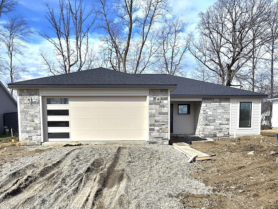 1st image of 628 S Cottonwood Ct