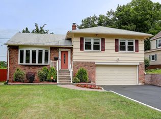 415 Mount Pleasant Ave, West Orange, NJ 07052