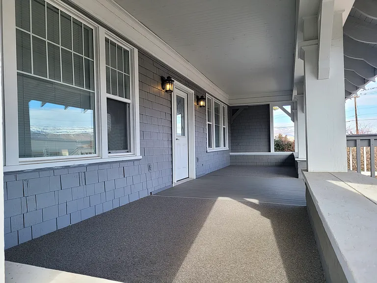 20 Adams Ave #B — Photo 7