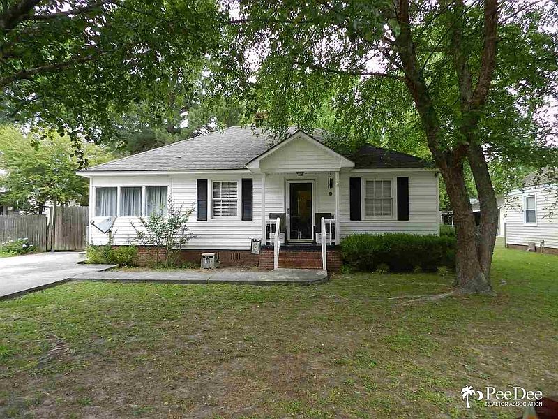 2nd image of 915 Kalmia St
