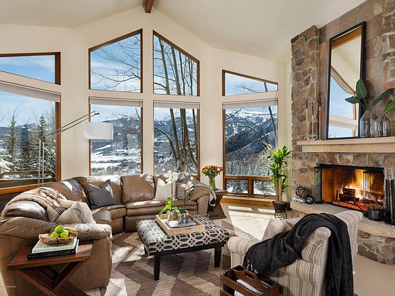 Living Room w/ Big Views of Ski Area