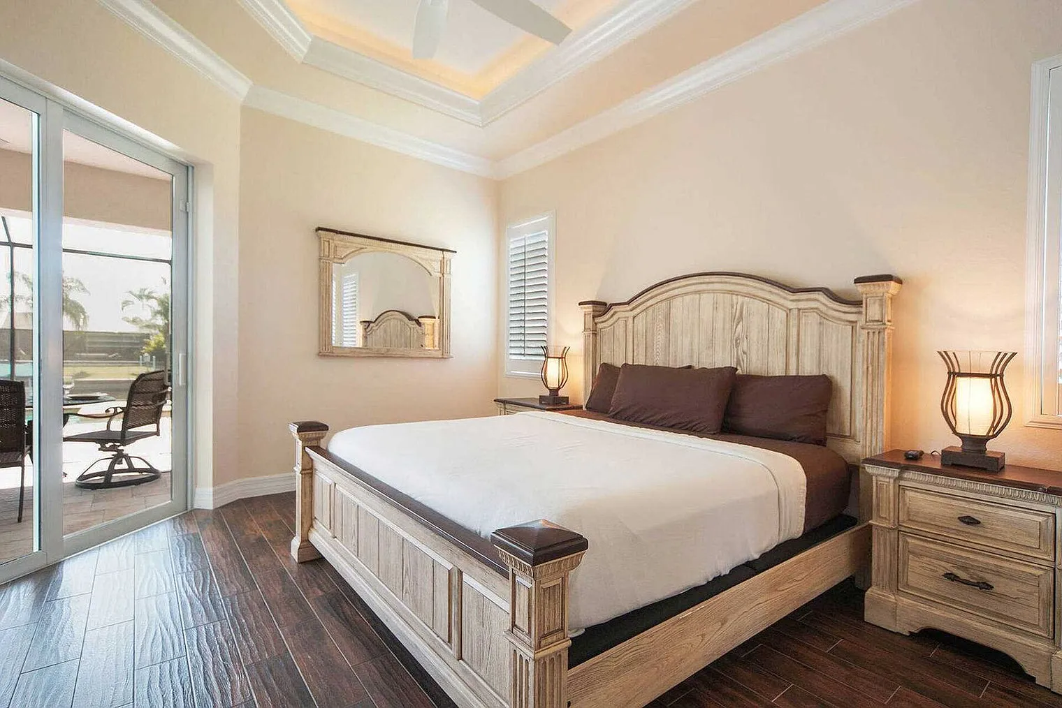 3 bed, 2.0 bath, 2292 sqft, $5,670 — Photo 2