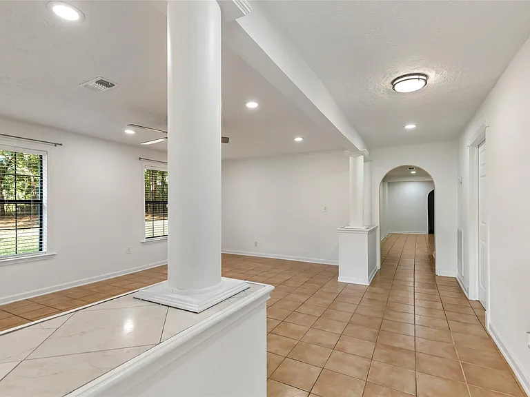 22595 Pineridge Dr — Photo 3