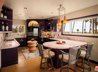 7560 Hollywood Blvd #Penthouse 409, Los Angeles, CA 90046