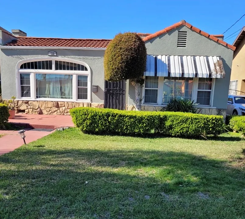 211 N Pearl Ave
