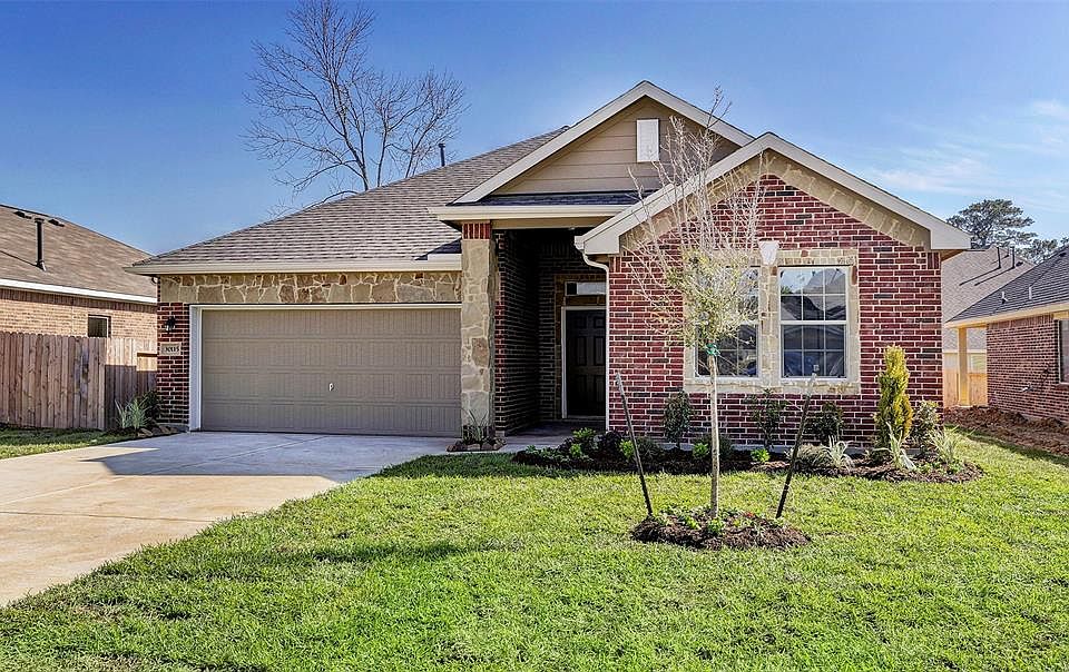 1st image of 30115 Saw Oaks Dr