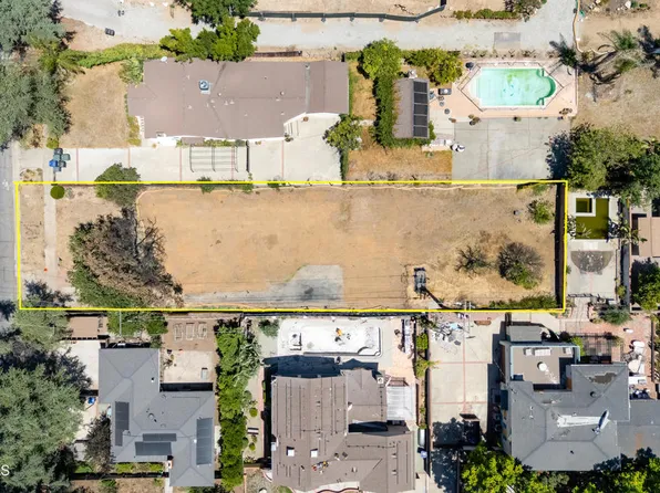 3352 Glenrose Ave, Altadena, CA 91001