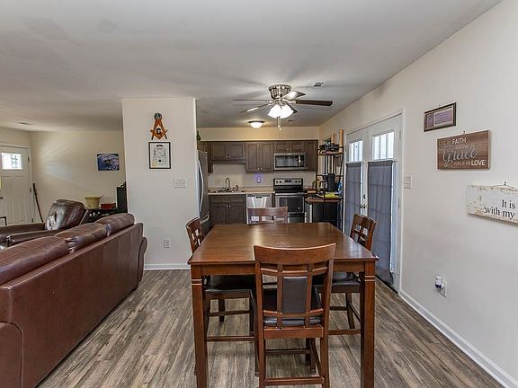 4th image of 4730 Cottonwood Dr.