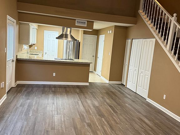 2nd image of 2515 Golden Park Ln