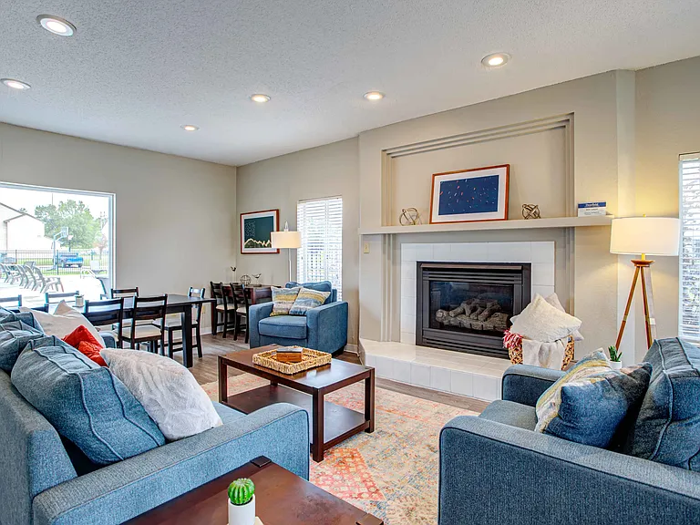 Deerfield Townhomes — Photo 6