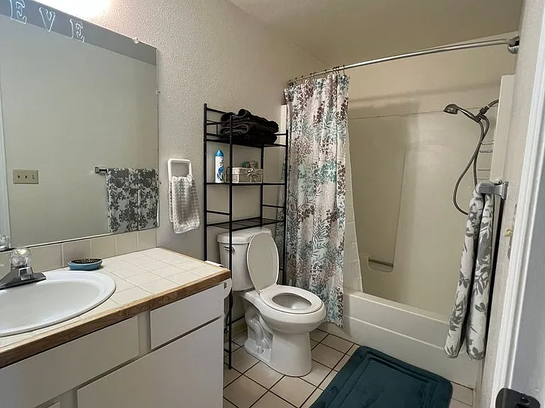 2121 N Eldorado Ave #3 — Photo 6