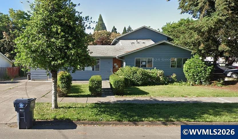 1st image of 265 Clay St W