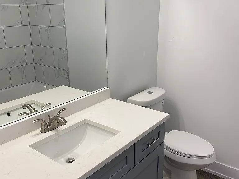 4418 N Austin Ave #102 — Photo 10