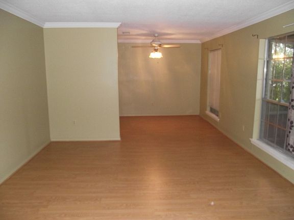 5th image of 1108 Bristol Blvd
