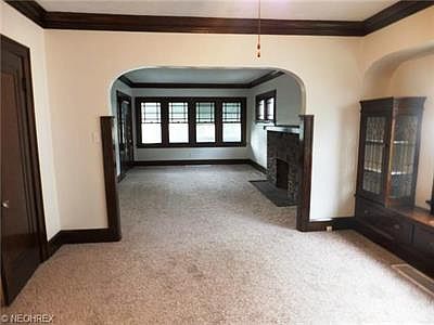 5th image of 4025 W 158th St