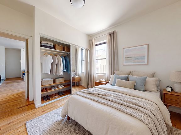 4th image of 21-15 33rd St APT 4B