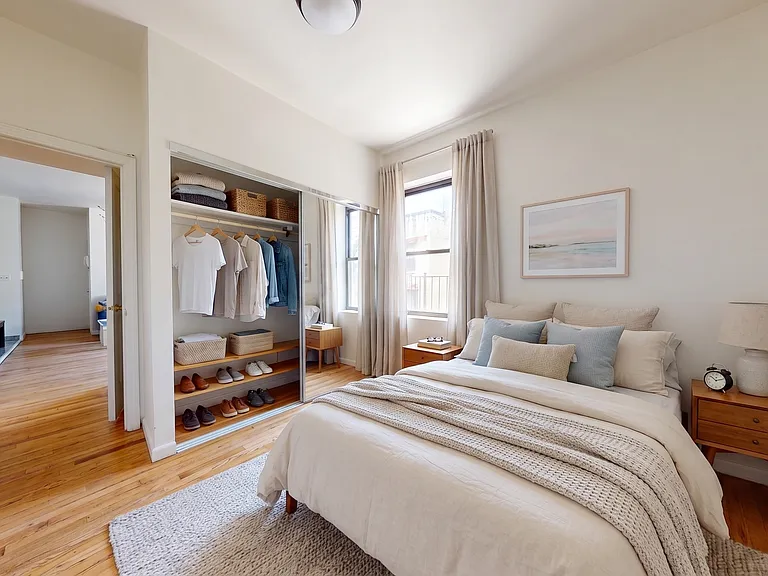 21-15 33rd St #4B — Photo 4