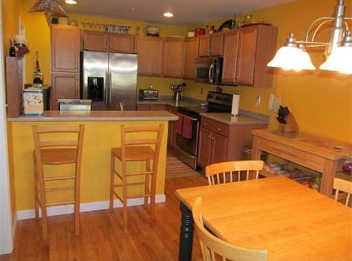 2nd image of 6 Robert Cir