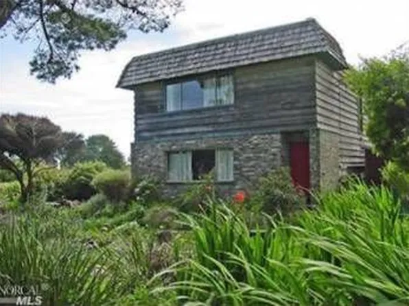 415 Locust Dr, Bolinas, CA 94924