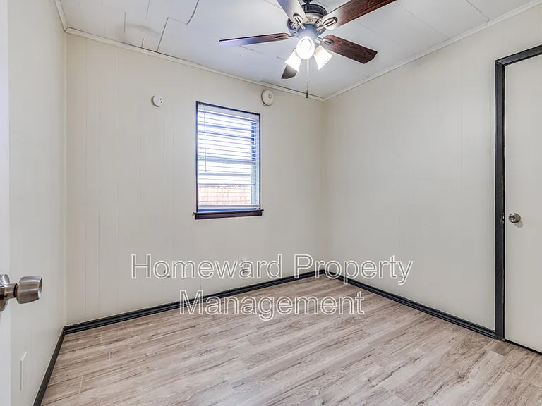 9311 Oakland Dr — Photo 9