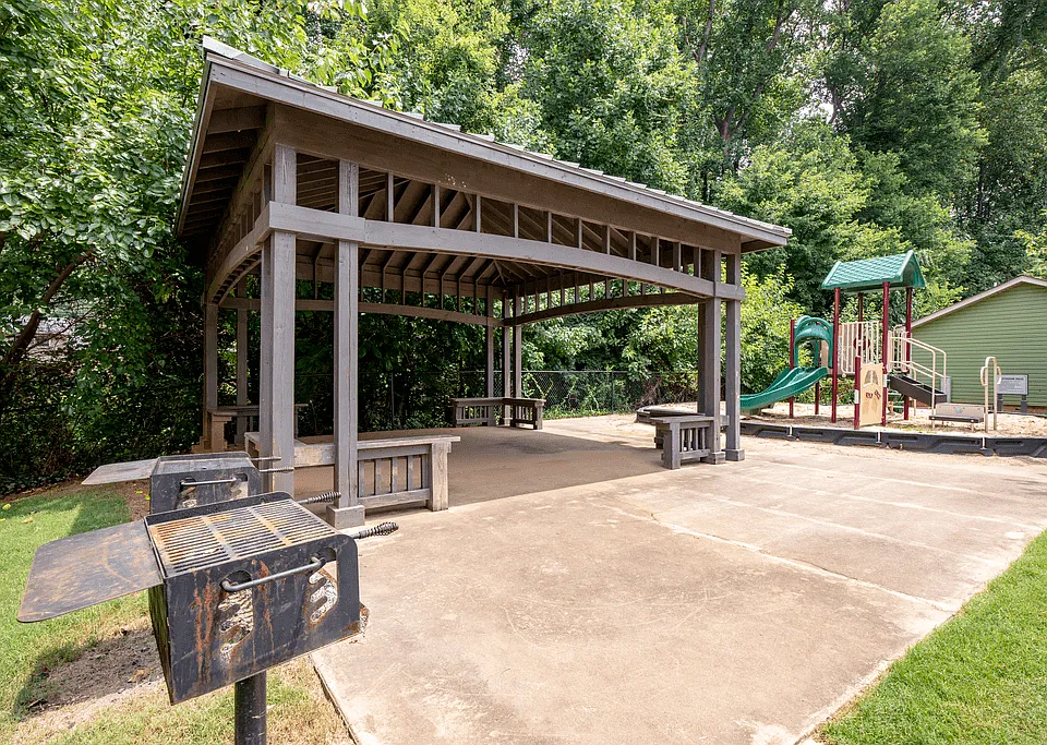 The Grove Apartments
