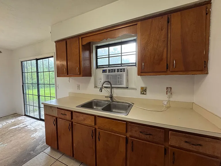 8417 Goldkist Blvd SW — Photo 3