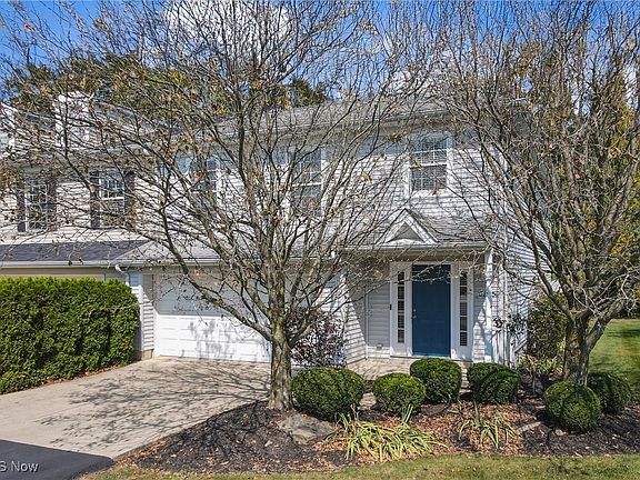 5th image of 3255 Greentree Cir