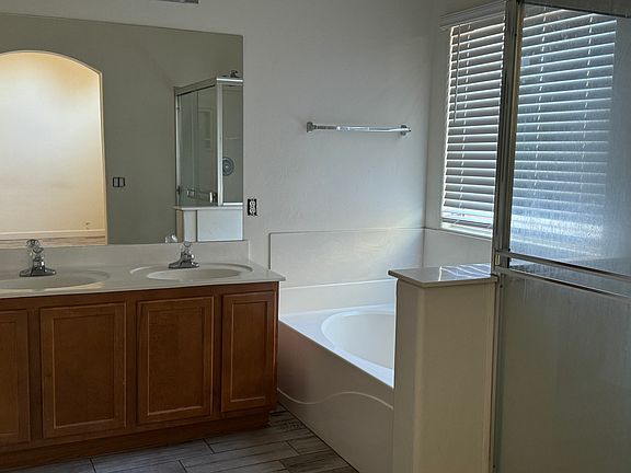 3rd image of 197 W Ashley Canyon Way