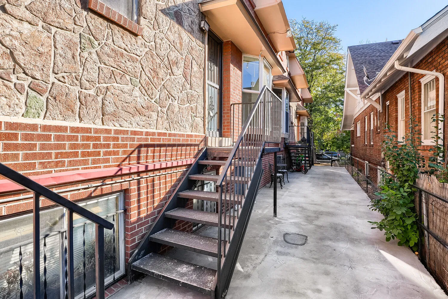 2 bed, 1.5 bath, 754 sqft, $1,475 — Photo 1