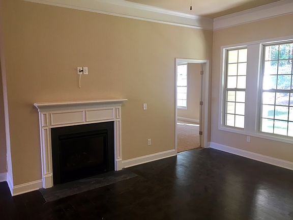 4th image of 139 Willowbottom Dr