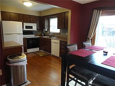 2nd image of 112 Buttercup Dr