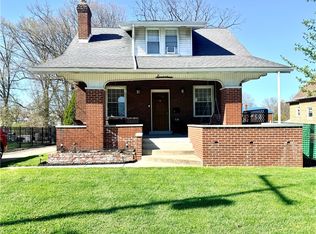 17 S Johnson Rd, Houston, PA 15342