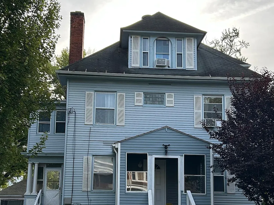 30-32 Burton St