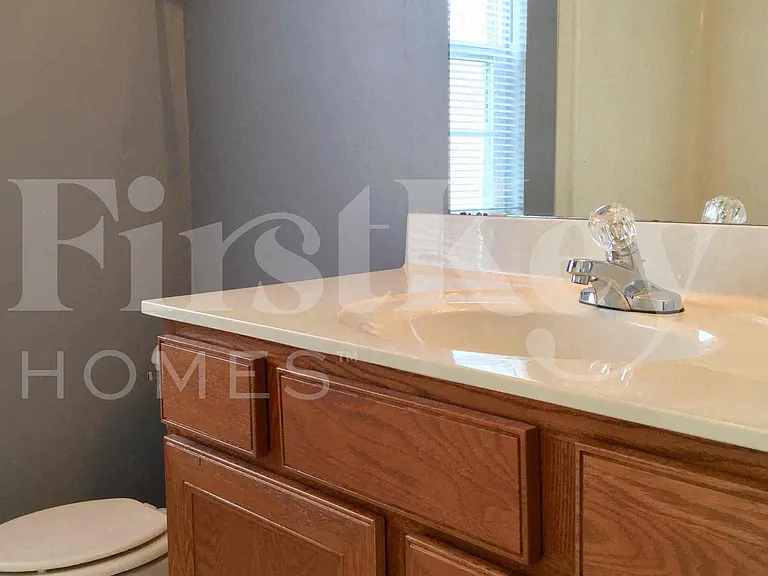 10703 Regis Ct — Photo 18