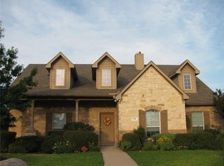 200 Sunrise Ln, Red Oak, TX 75154