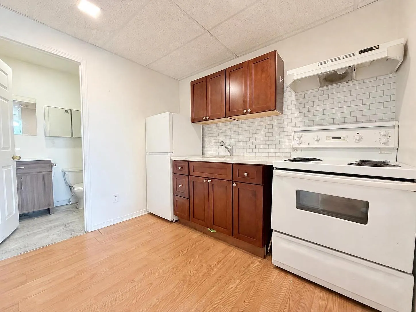 1 bed, $1,181 — Photo 2