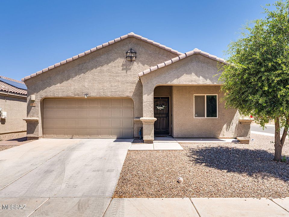 1st image of 12228 W Fianchetto Dr