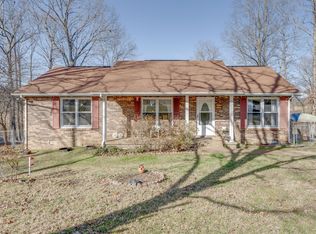 994 Woodhaven Rd, Lyles, TN 37098