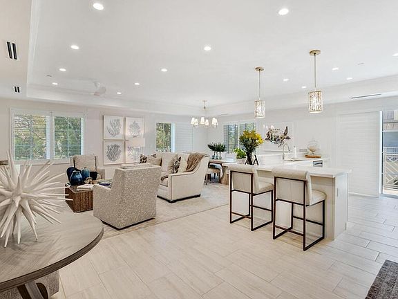 4th image of 1 Residence Ln #208