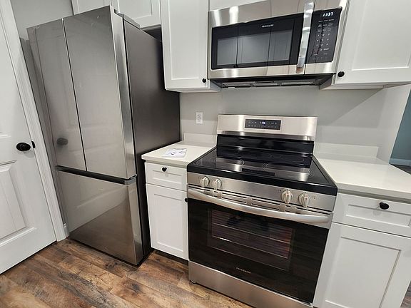 5th image of 1620 Shaffer St #3B-3BA-1280SQFT
