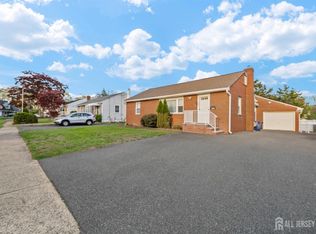 130 Cumberland St, South Plainfield, NJ 07080