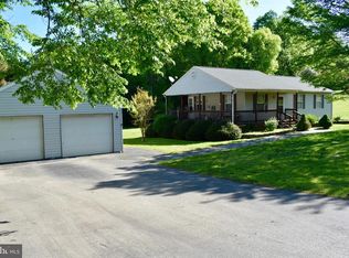 162 Dun Glory Dr, Rochelle, VA 22738